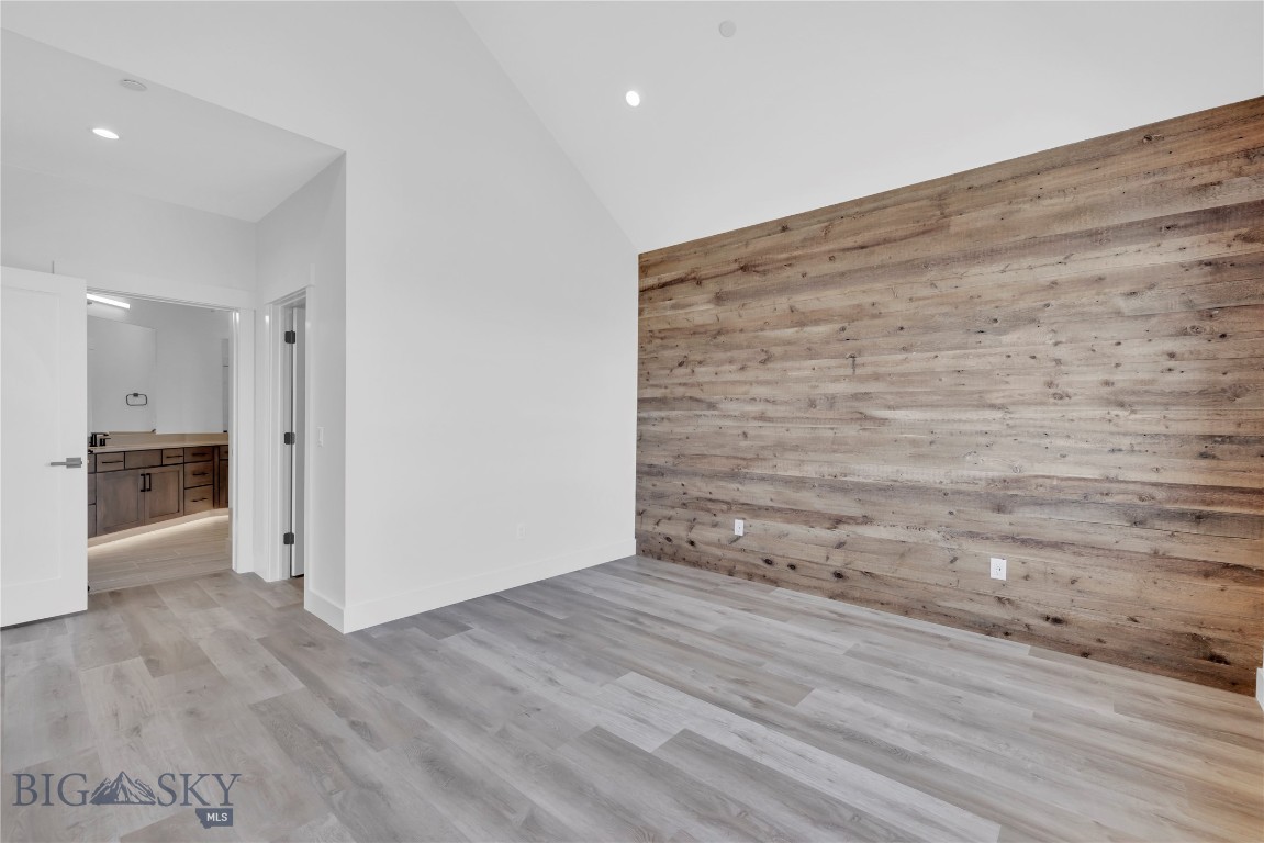 450 Loomis Way B Property Photo 7