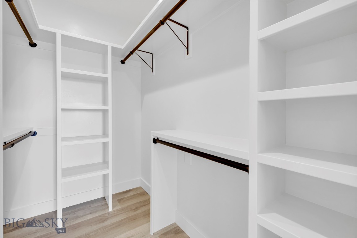 450 Loomis Way B Property Photo 10