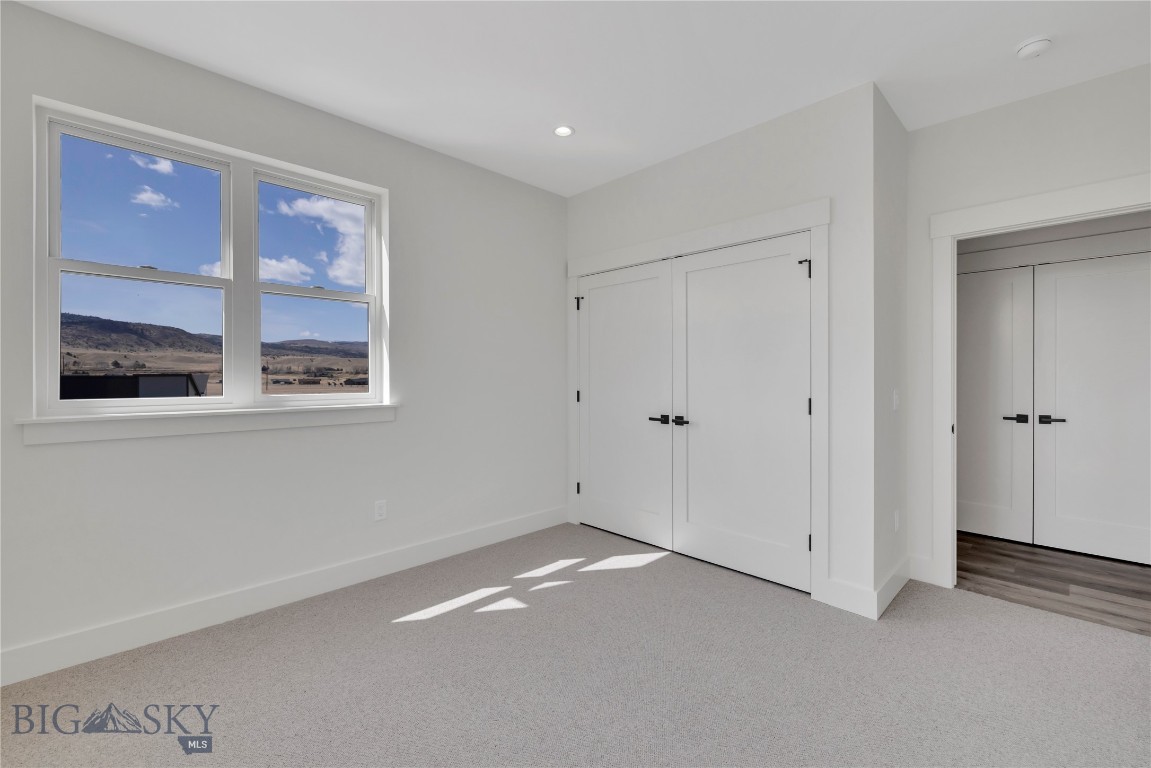 450 Loomis Way B Property Photo 16