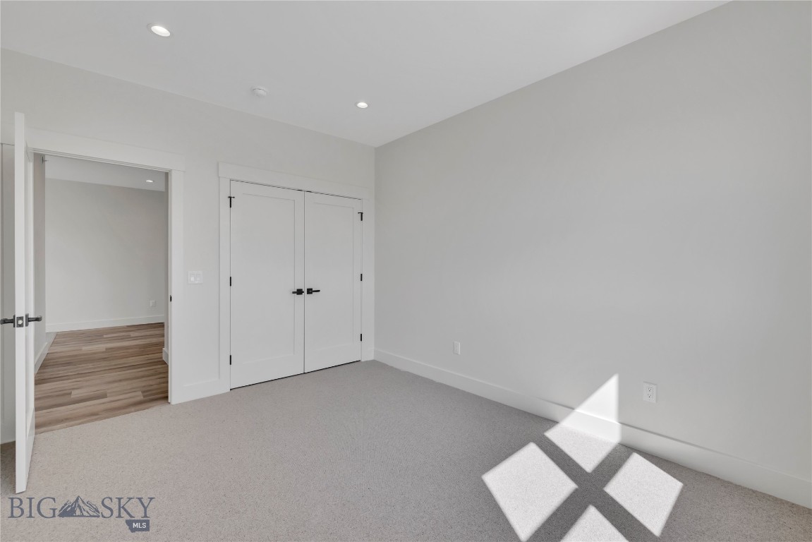 450 Loomis Way B Property Photo 18