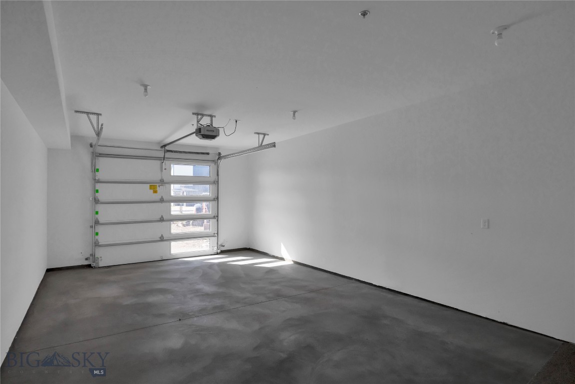 450 Loomis Way B Property Photo 22