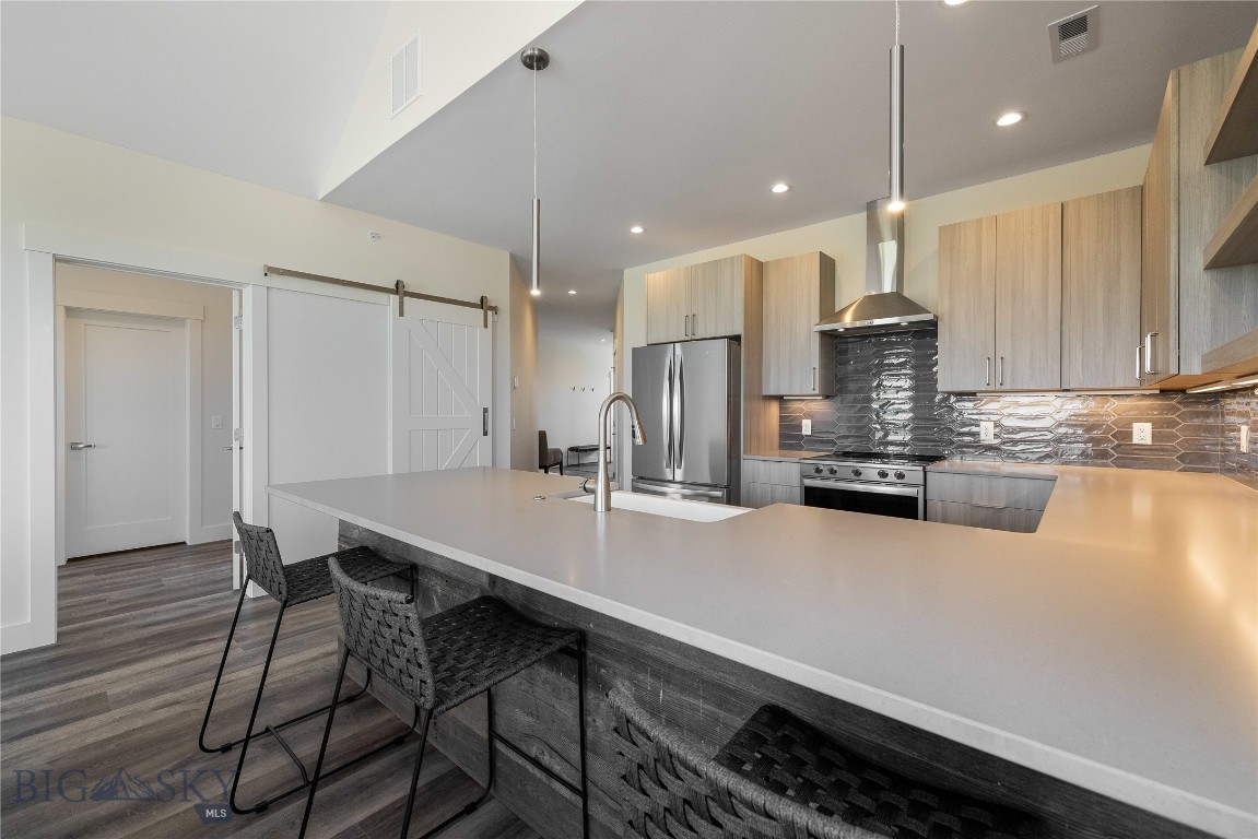 450 Loomis Way C Property Photo 12