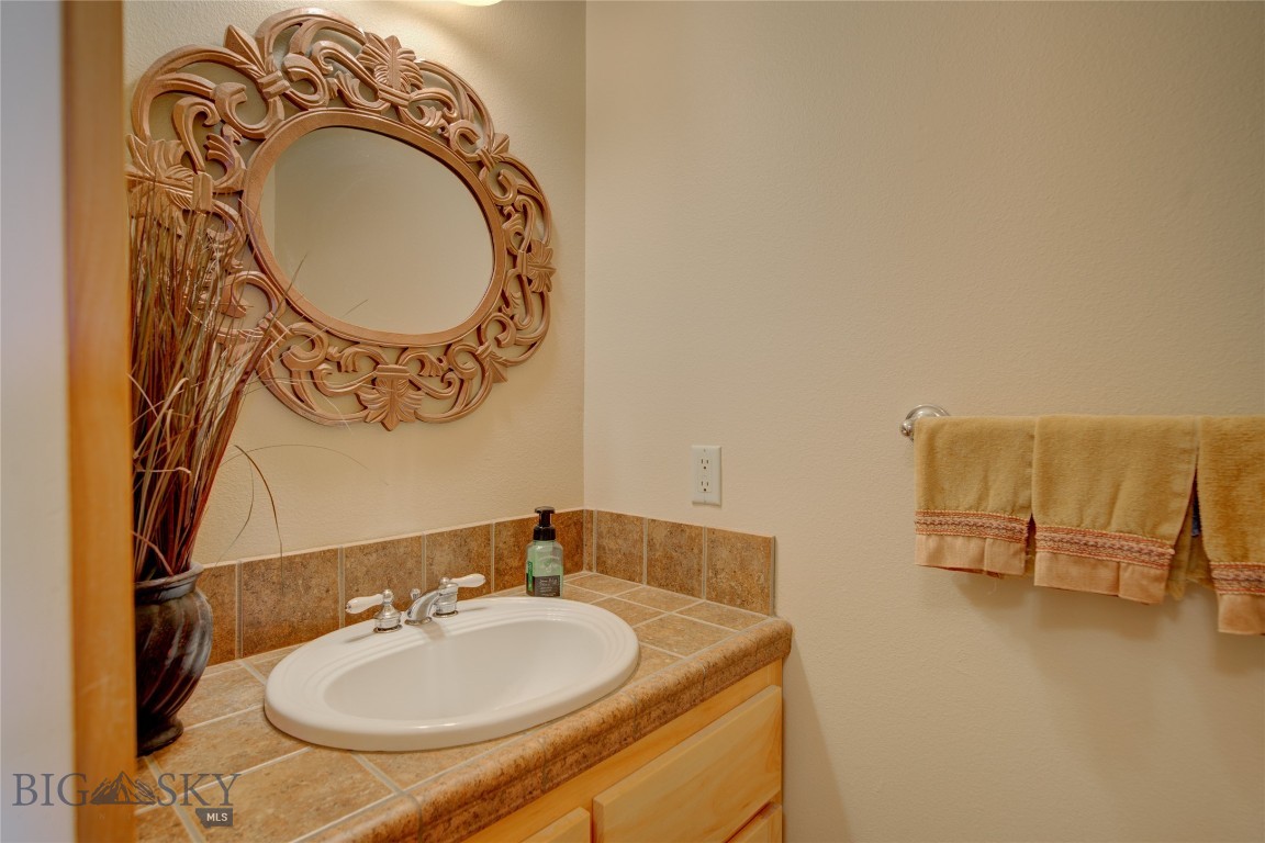 13515 Cottonwood Canyon. Road Property Photo 11