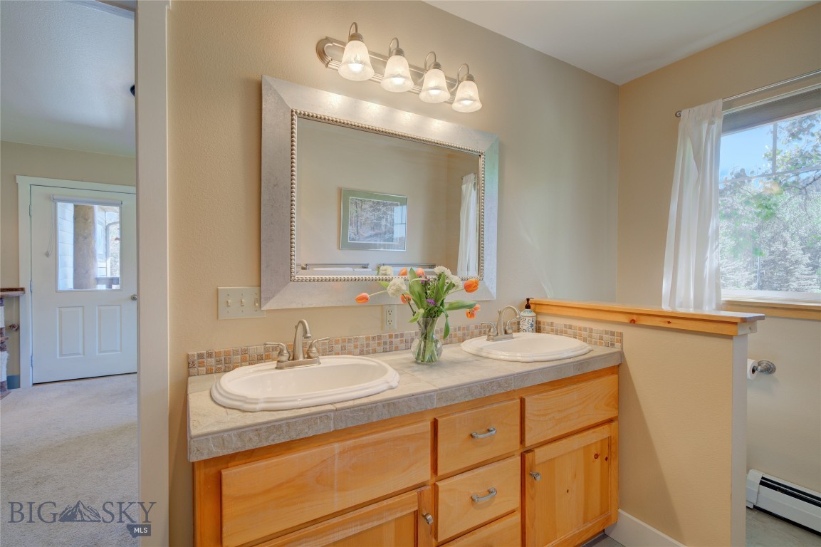 13515 Cottonwood Canyon. Road Property Photo 12