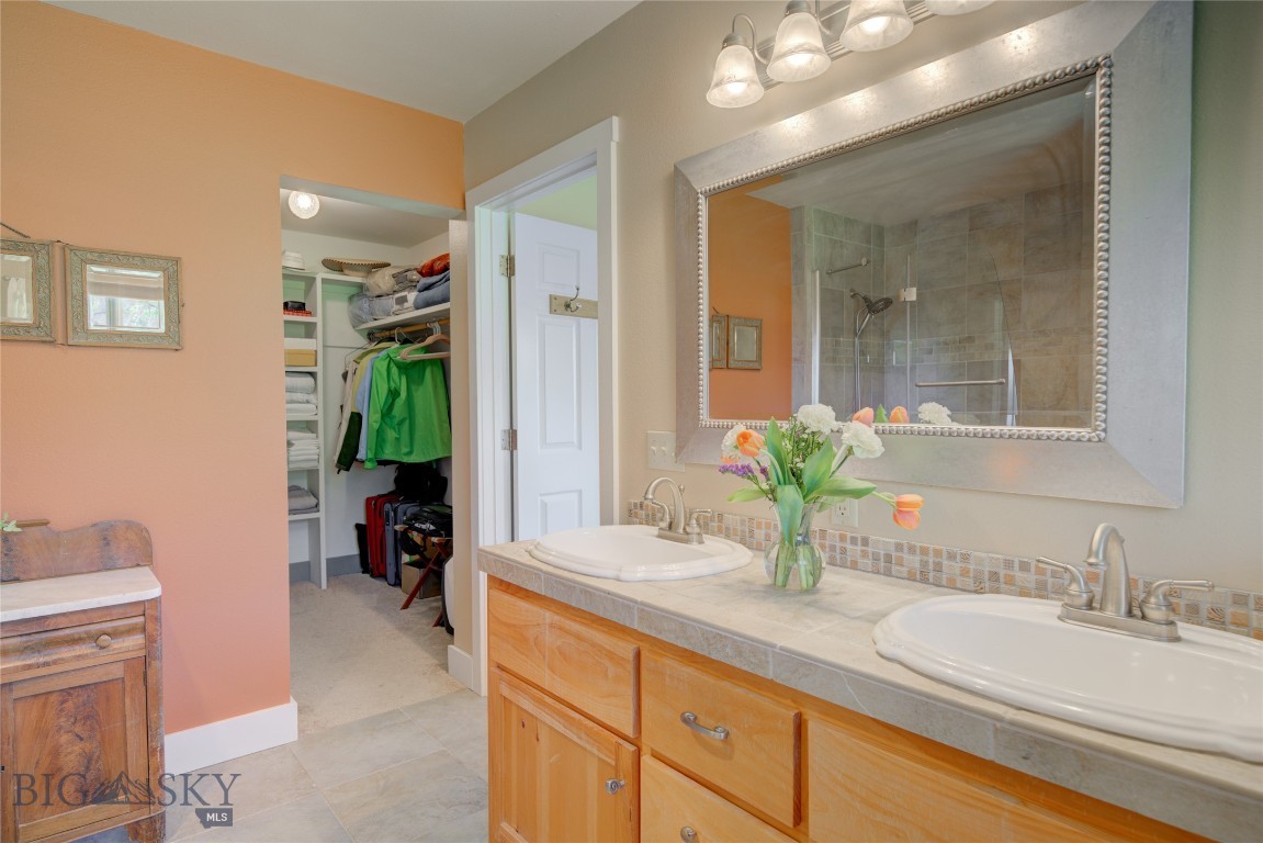 13515 Cottonwood Canyon. Road Property Photo 13