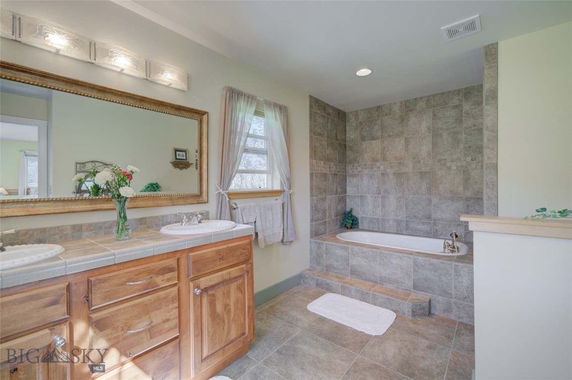 13515 Cottonwood Canyon. Road Property Photo 29