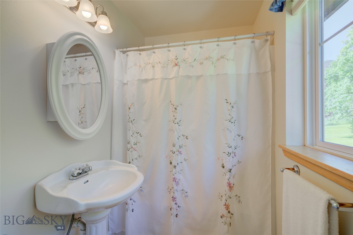 13515 Cottonwood Canyon. Road Property Photo 34