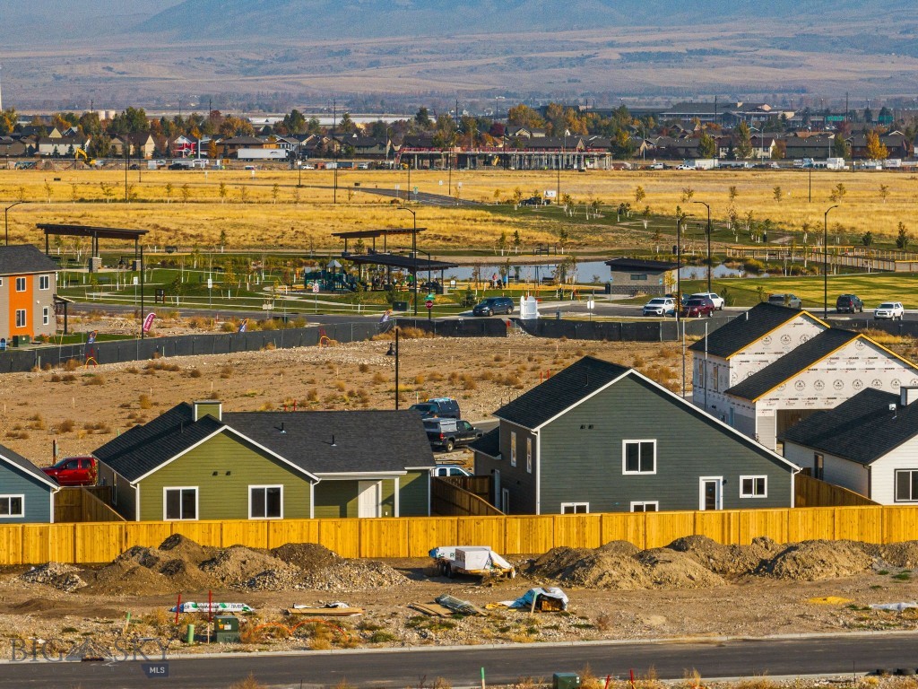 750 Thrice Loop Property Photo 26