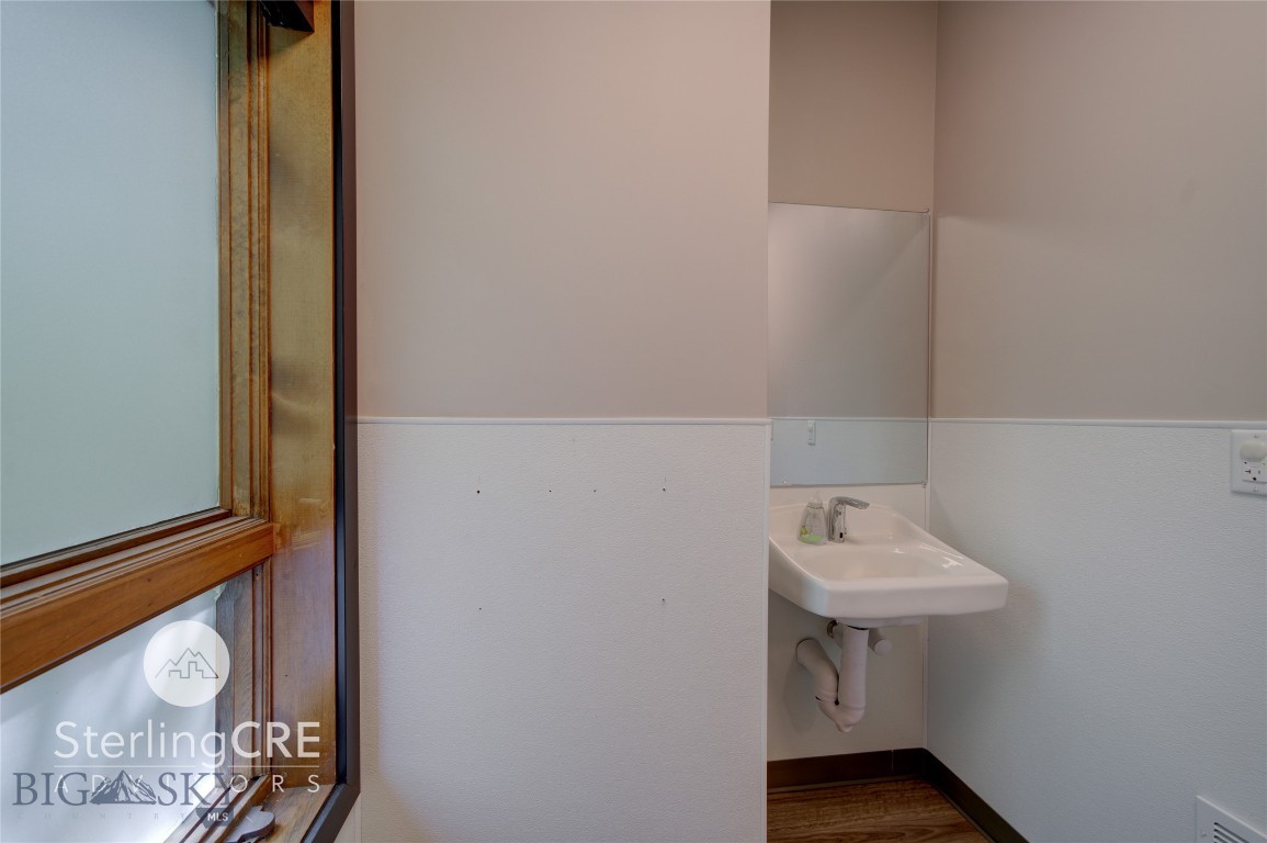120 N 7th Avenue Property Photo 11