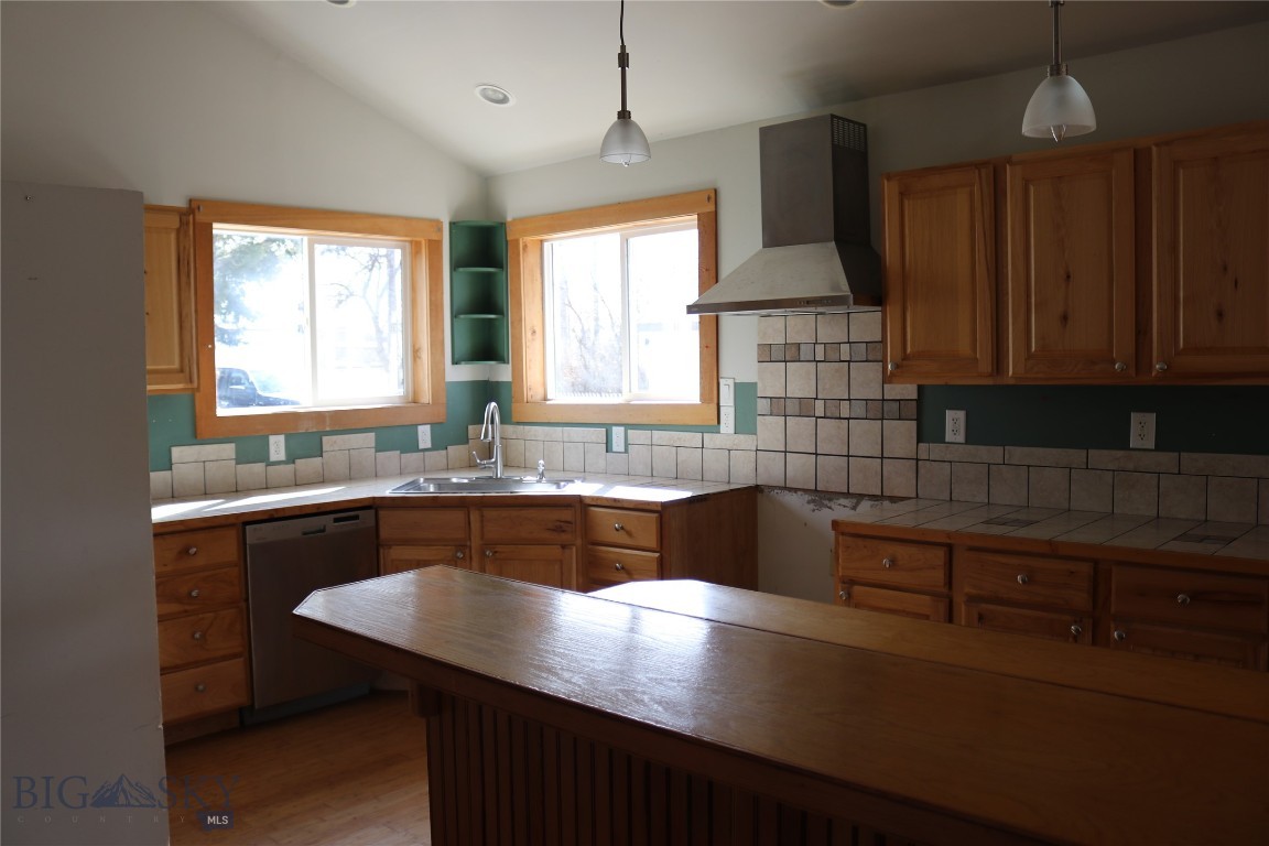 108 E Yellowstone Avenue Property Photo 5