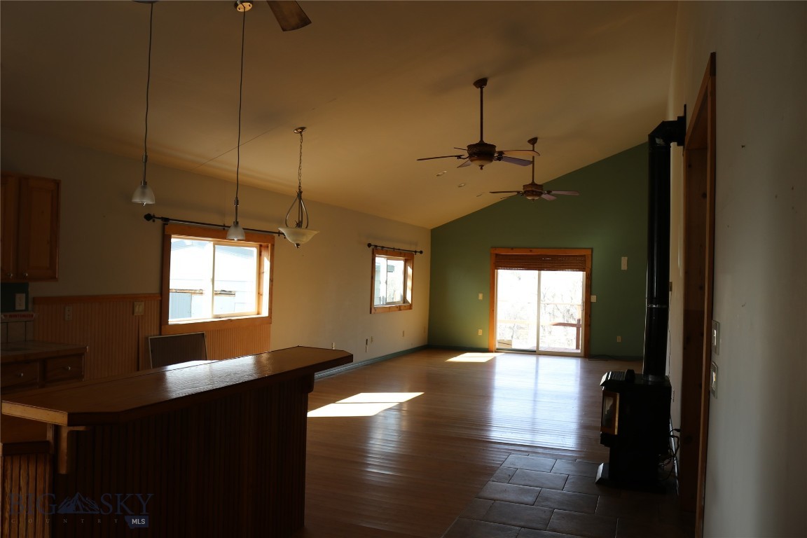 108 E Yellowstone Avenue Property Photo 6