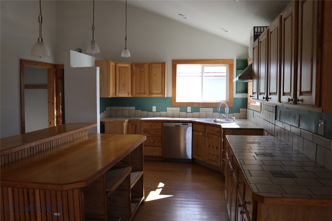 108 E Yellowstone Avenue Property Photo 7