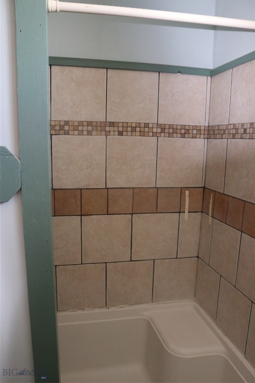108 E Yellowstone Avenue Property Photo 9