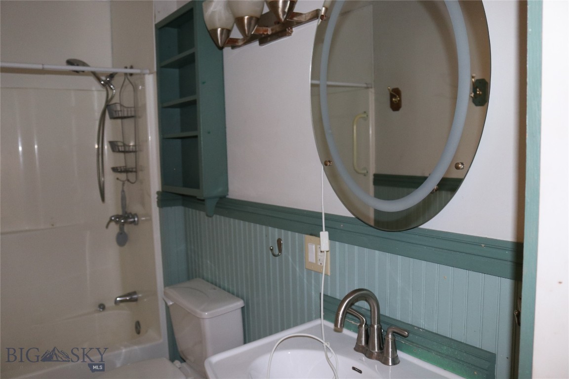 108 E Yellowstone Avenue Property Photo 13
