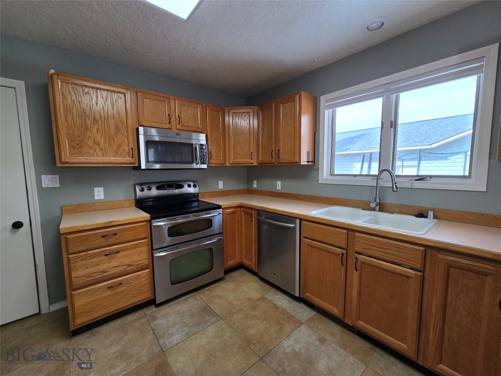 3004 Green Circle Property Photo 4