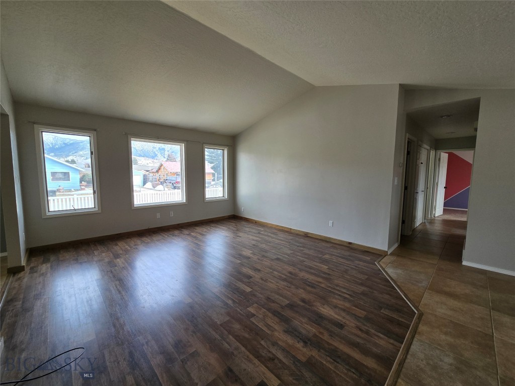 3004 Green Circle Property Photo 16