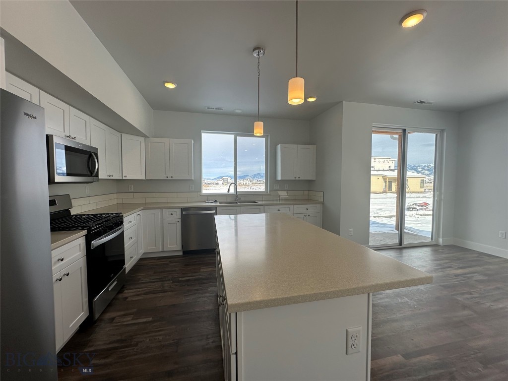 9 N Reliance Ave Property Photo 9