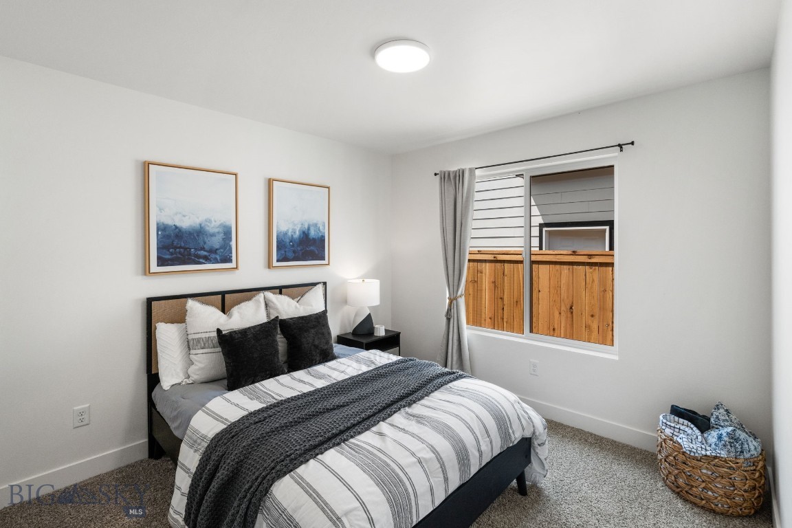 748 Thrice Loop Property Photo 14