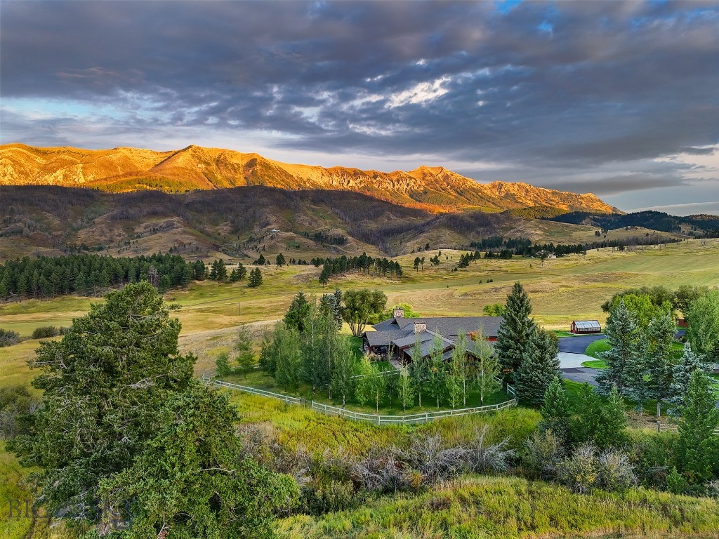 7180 Tepee Ridge Road Property Photo
