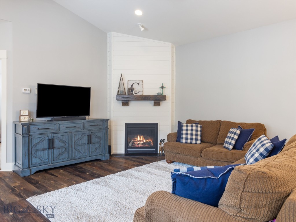 3171 Spring Ridge Drive Property Photo 11