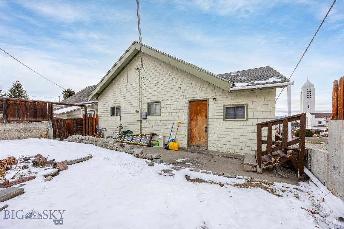1151 W Woolman Property Photo 28