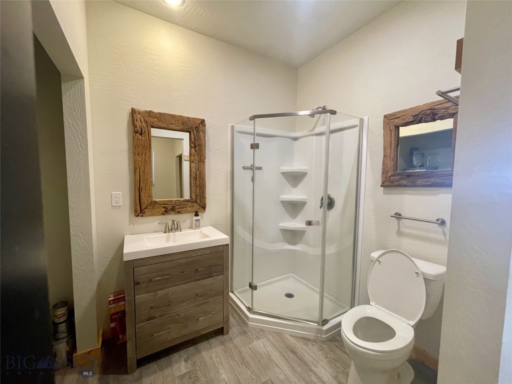 129 E Steffens Street Property Photo 14