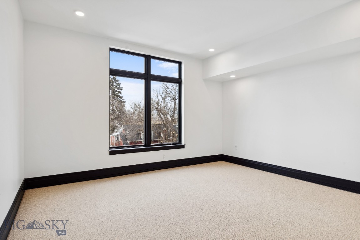 315 N Tracy Avenue 202 Property Photo 15