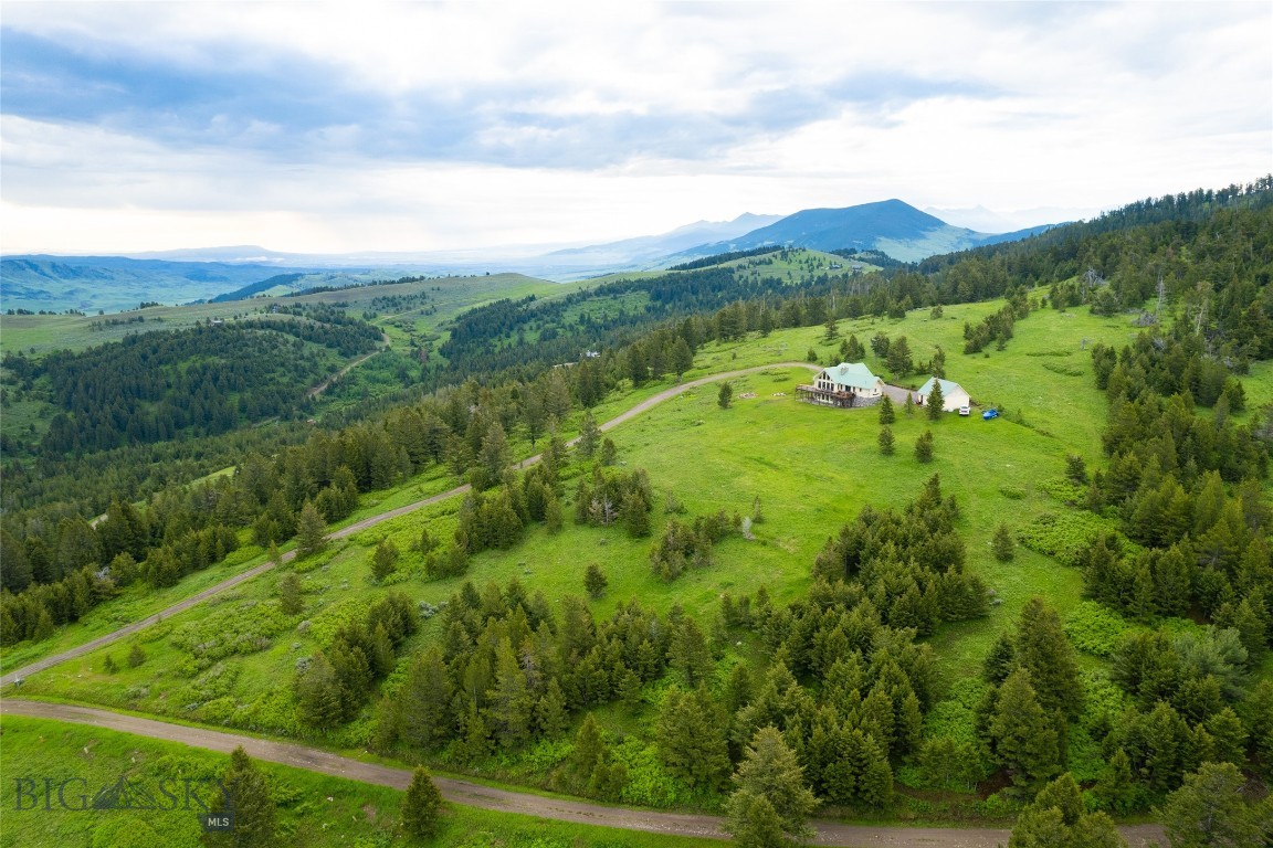 200 Peak Road Property Photo 1