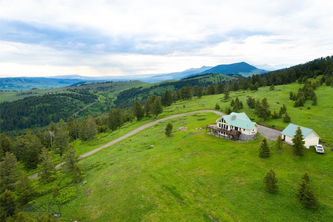 200 Peak Road Property Photo 7