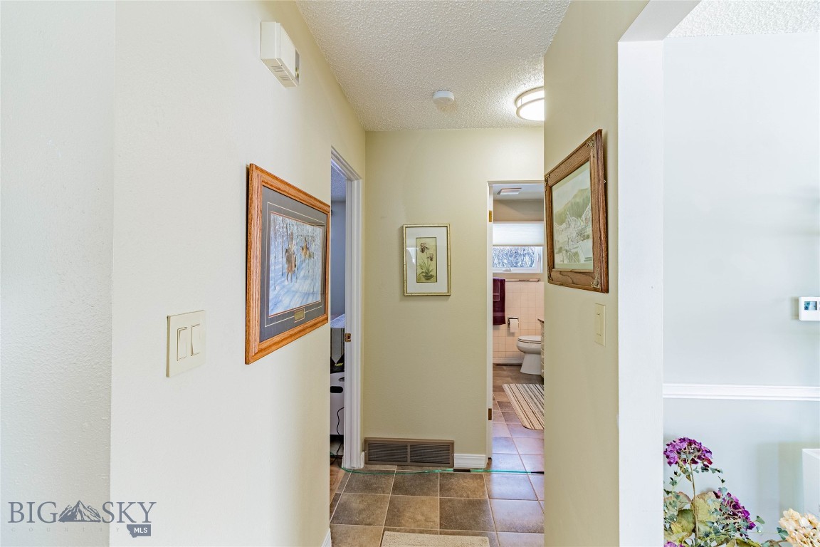 3790 Continental Drive Property Photo 17