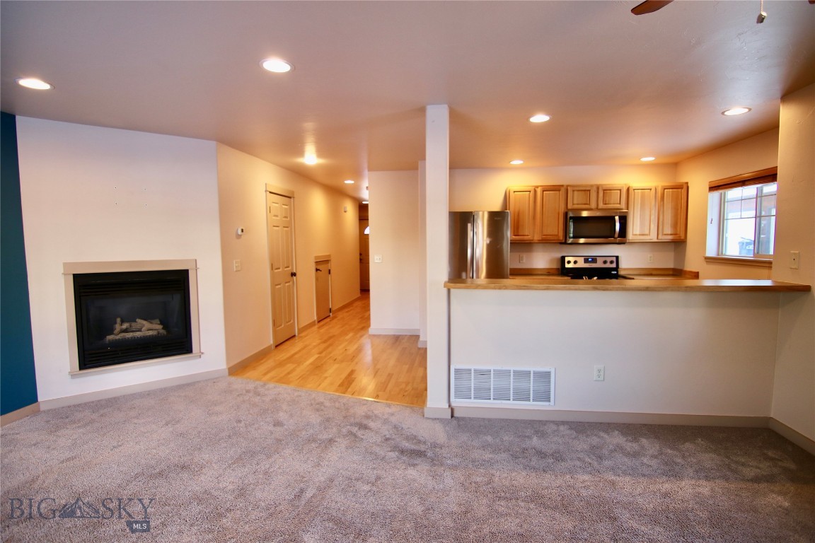 3156 Catkin A Property Photo 3