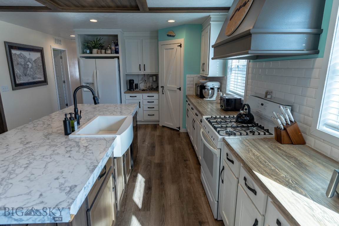 8519 Us Highway 287 Property Photo 17