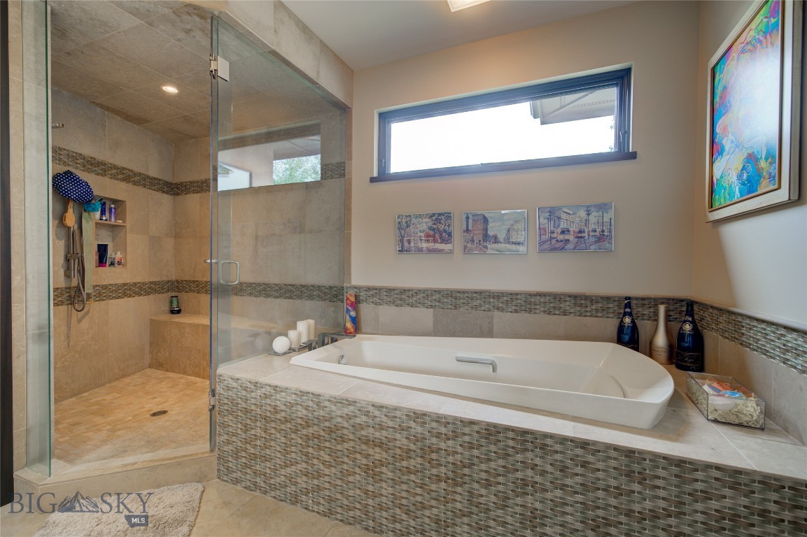 231 Derek Property Photo 17