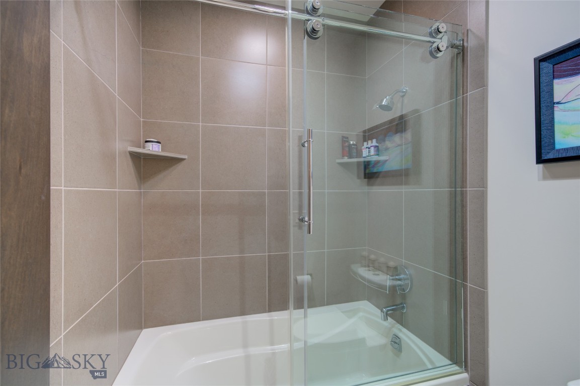 231 Derek Property Photo 26