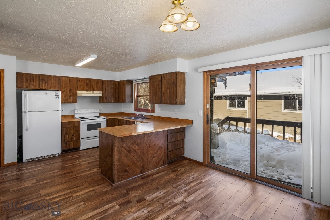 2205 W Beall Street Property Photo 14