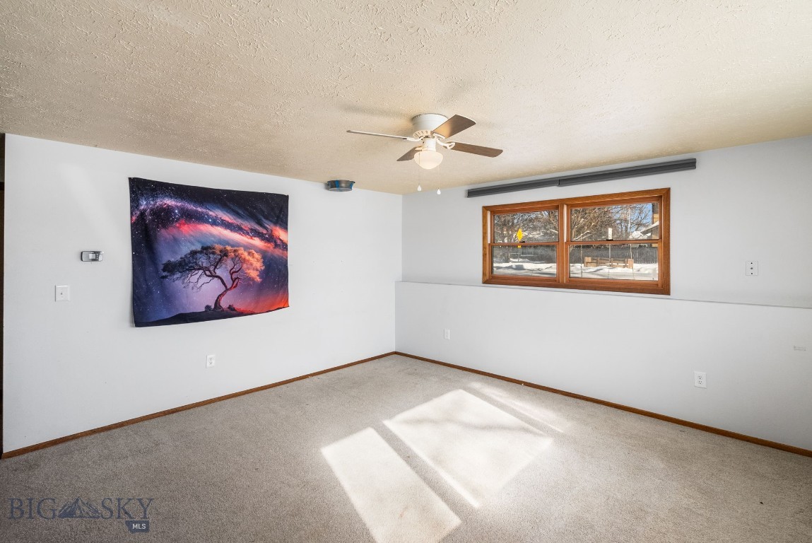2205 W Beall Street Property Photo 16