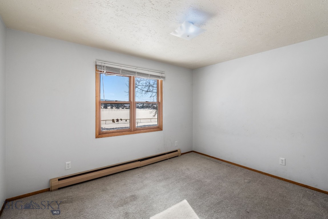 2205 W Beall Street Property Photo 21