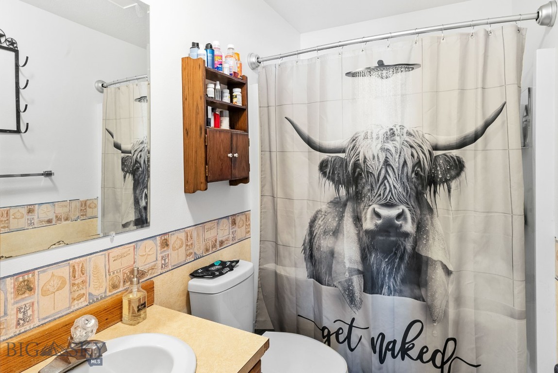 2205 W Beall Street Property Photo 47
