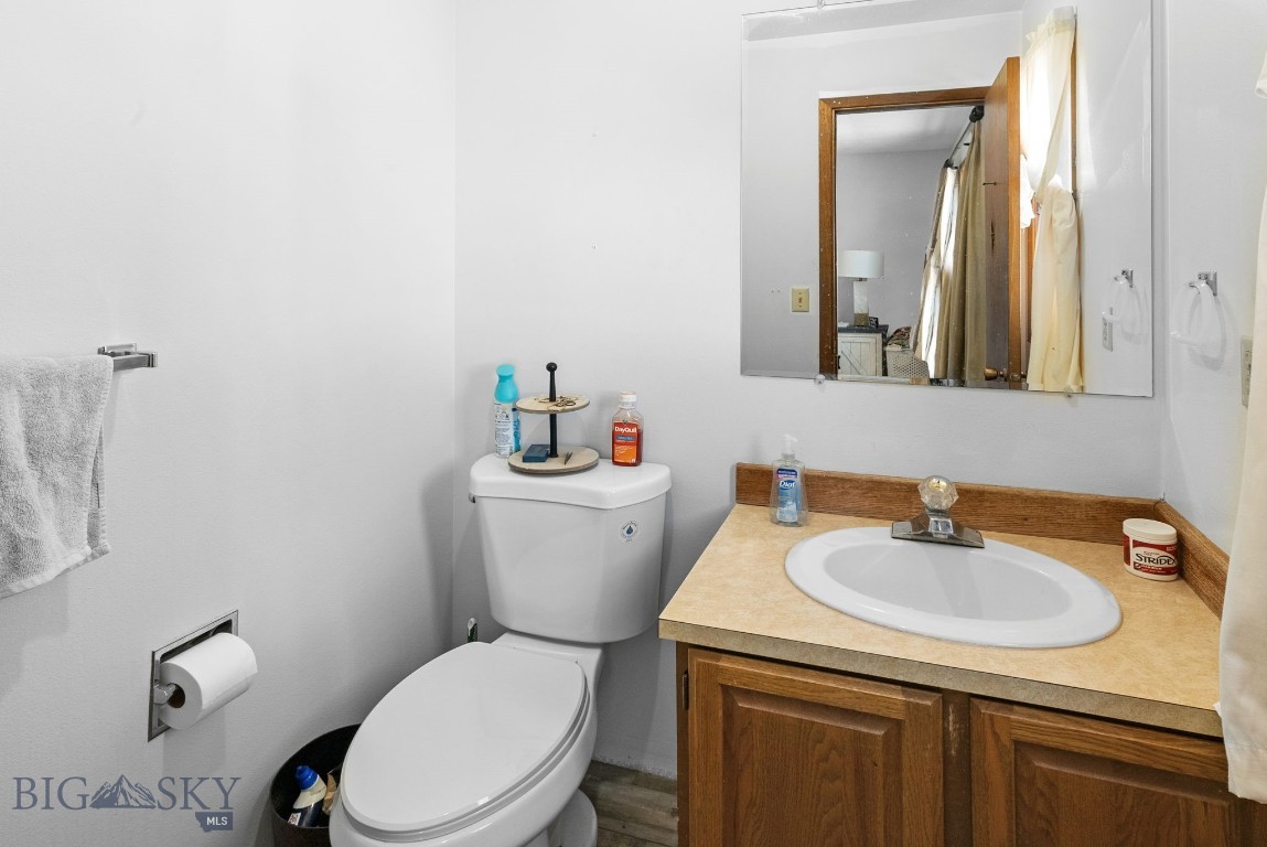 2205 W Beall Street Property Photo 48