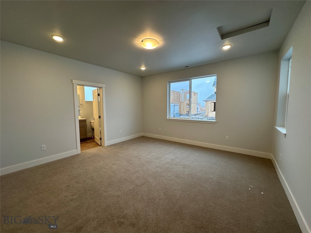 21 Westgate Ave Property Photo 11