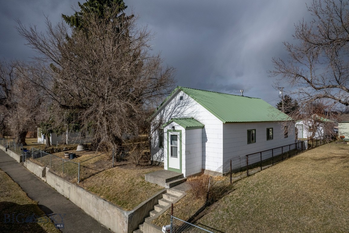 113 S I Street Property Photo
