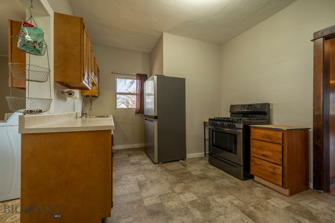 113 S I Street Property Photo 13