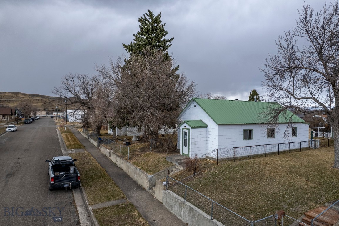 113 S I Street Property Photo 28