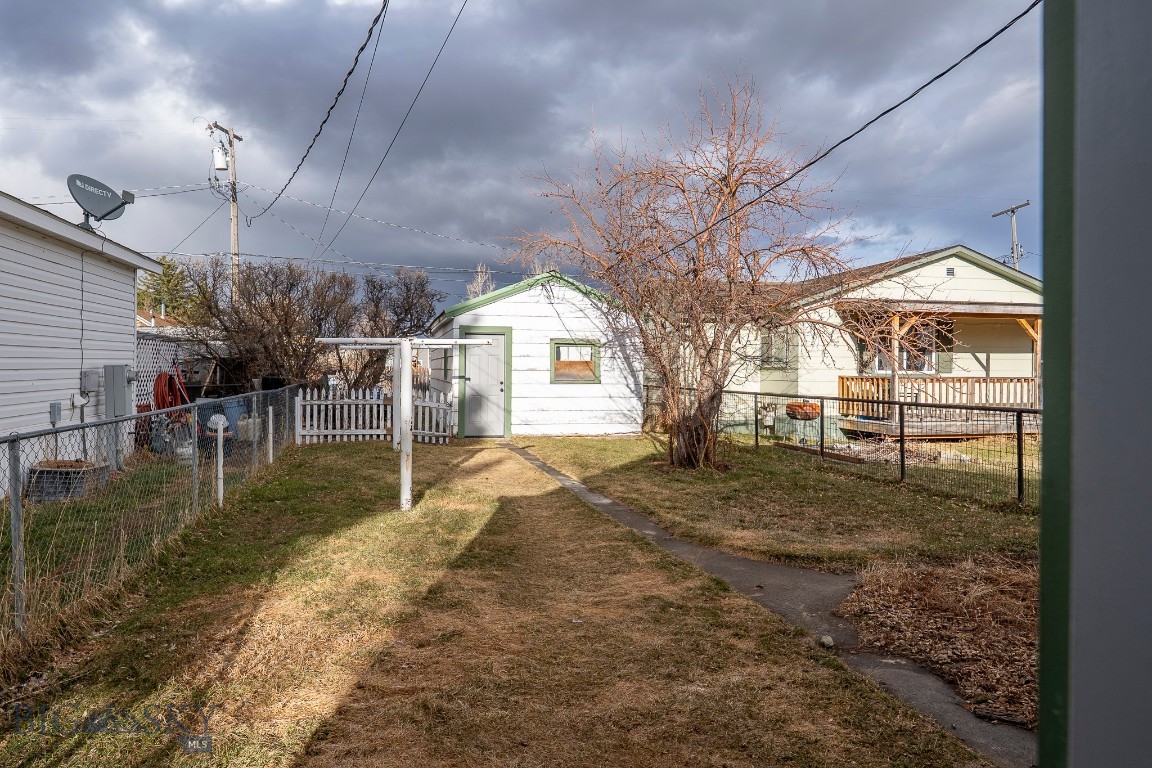 113 S I Street Property Photo 35