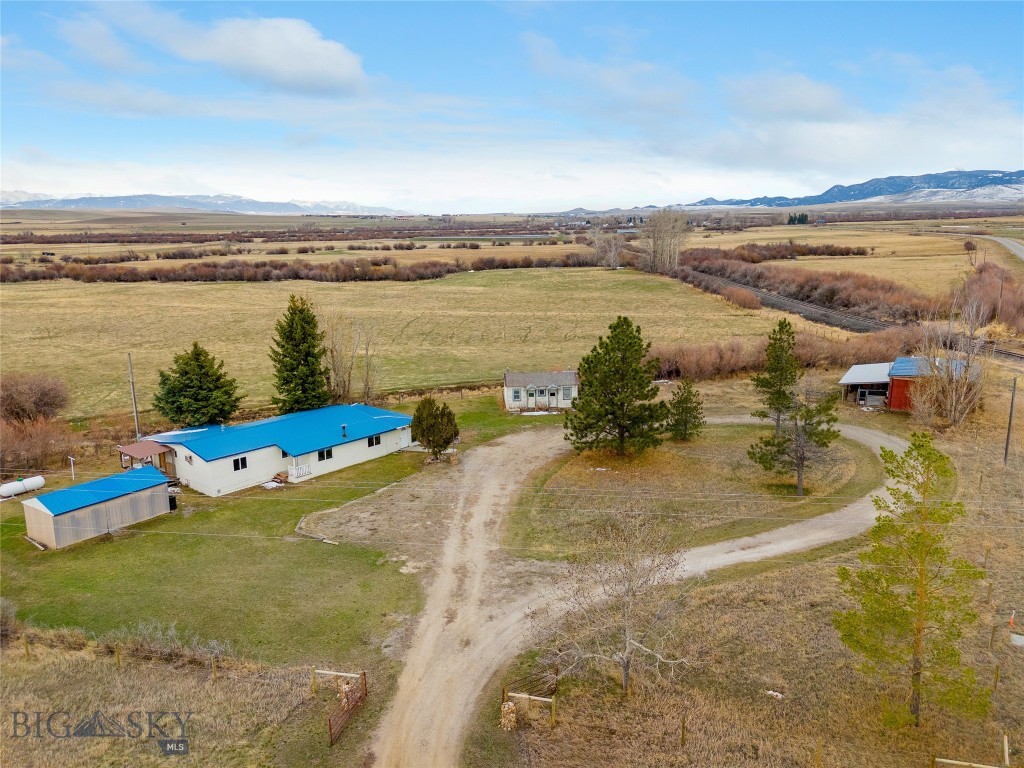 2 Old Mill Property Photo