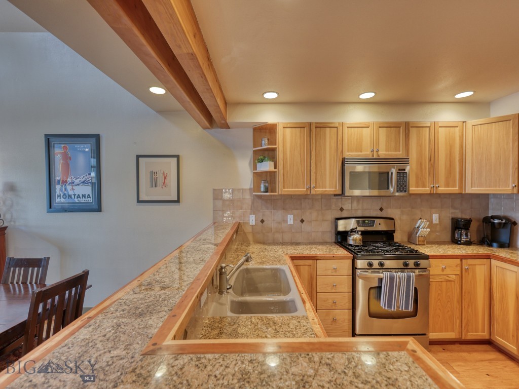 17 Saddle Ridge Road Unit B-3 Property Photo 15