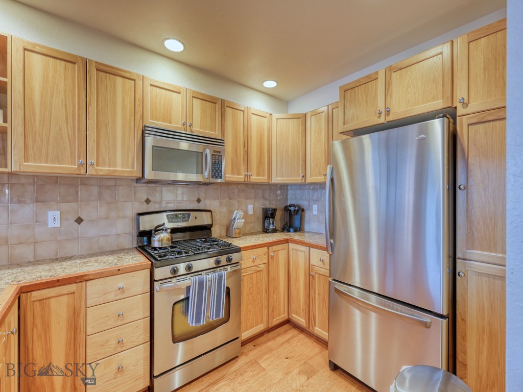 17 Saddle Ridge Road Unit B-3 Property Photo 16