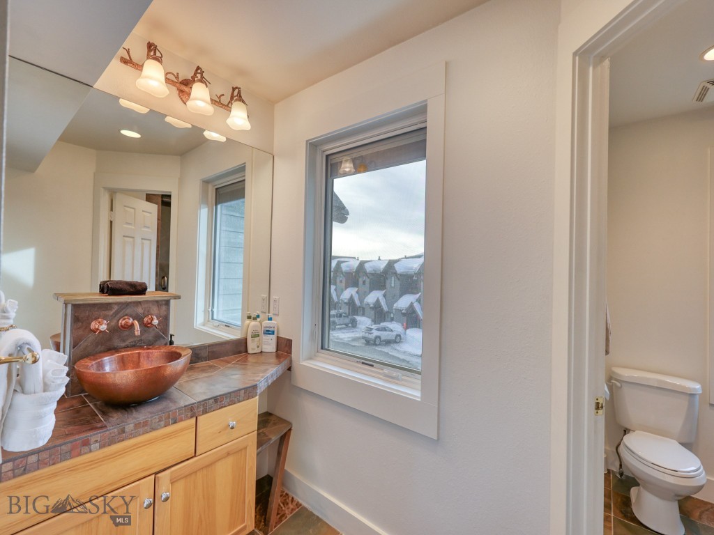 17 Saddle Ridge Road Unit B-3 Property Photo 20
