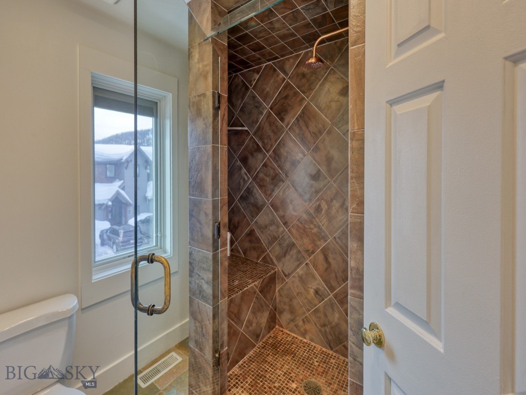 17 Saddle Ridge Road Unit B-3 Property Photo 22