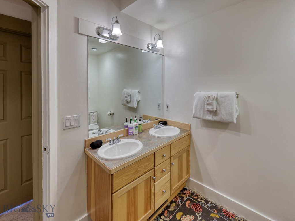 17 Saddle Ridge Road Unit B-3 Property Photo 24